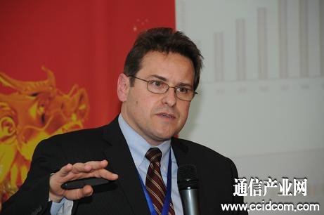 IBMϵy(tng)cƼȫC(j)N(xio)۸Paulo Carvaoڴ(hu)}v 