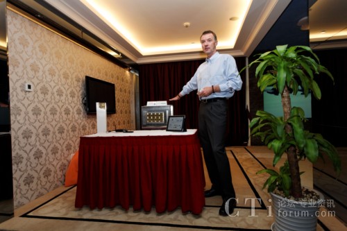 Ӎo(w)I(y)ÌOýwչʾlightRadio